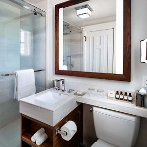 One Bedroom King Suite Harbour View